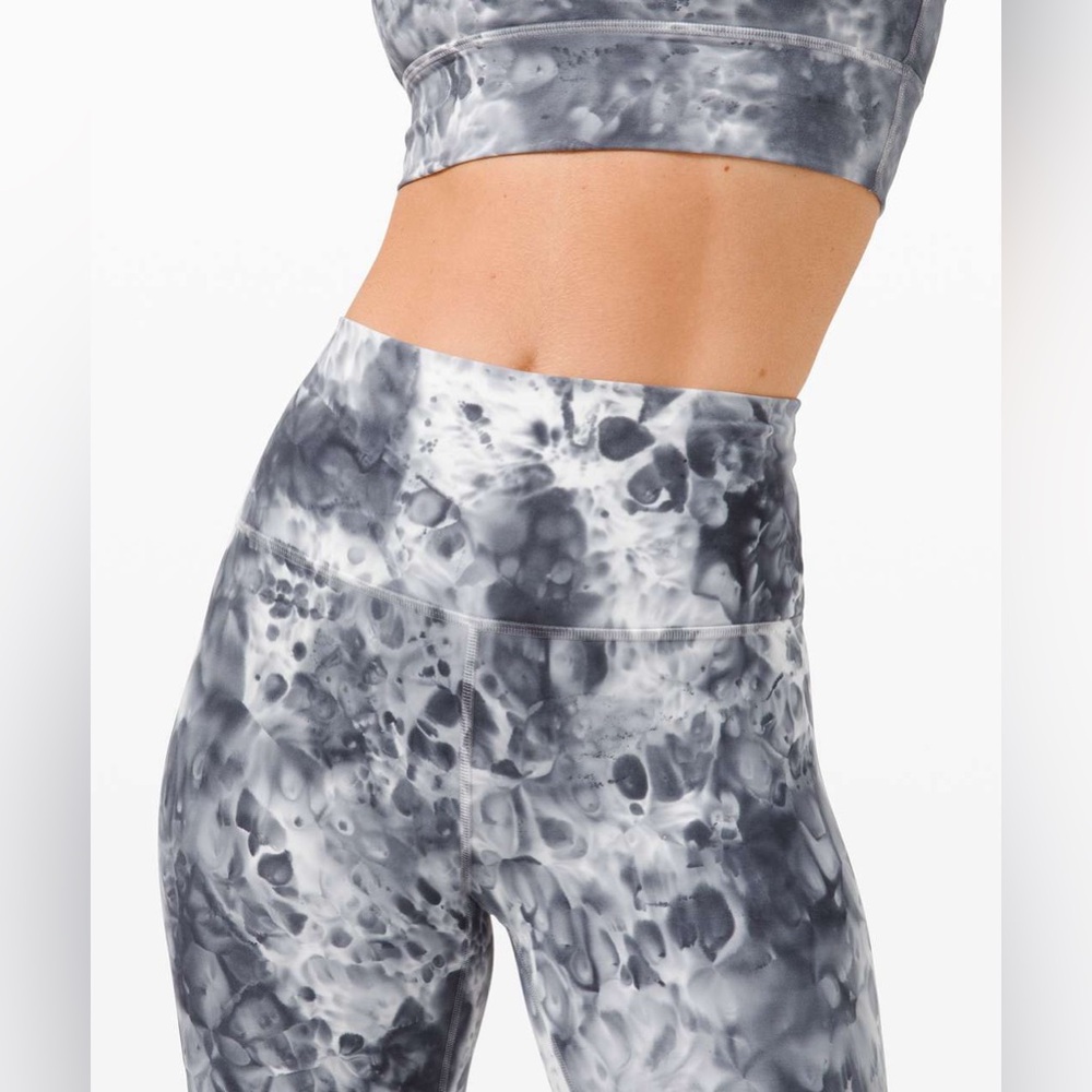 LULULEMON Set Matching, Wunder Under 21" Leggings + Energy Longline Sports Bra